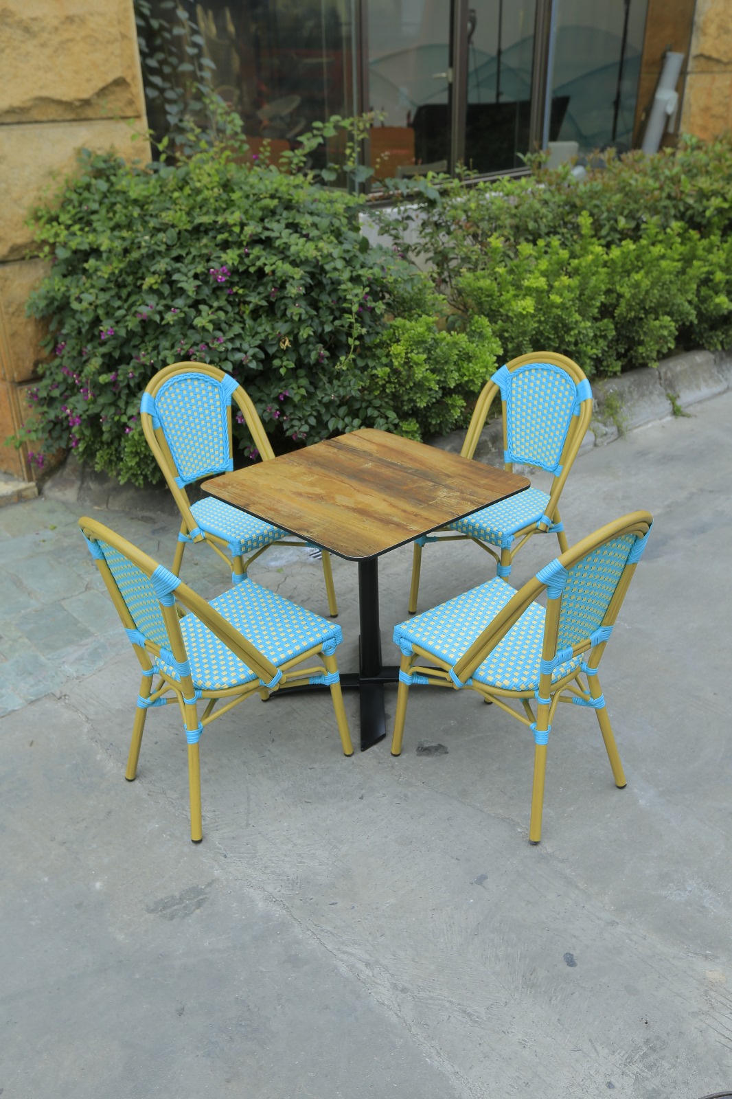 Set 4 scaune textilina albastra + masa rabatabila HPL 12mm